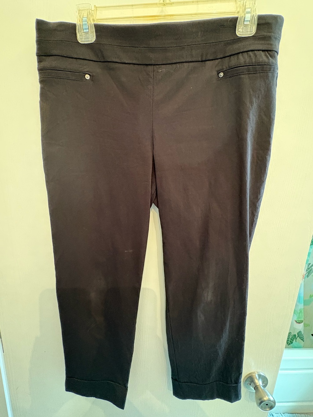 Maurices Black Pull-On Cropped Pants